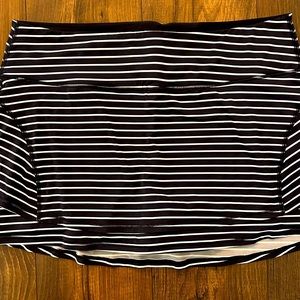 Women’s Athleta Skort